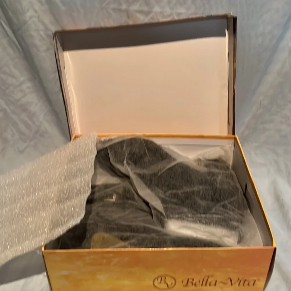 Bella Vita Arlette Bootie Size 11 Women’s - Picture 3 of 3